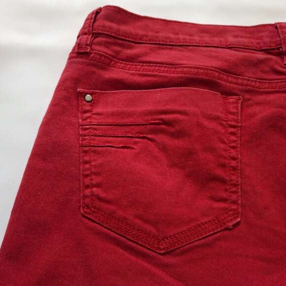 DKNY Red Burgundy Bootcut Jeans Sz 14 Zippered Grommet Pockets - Picture 8 of 12